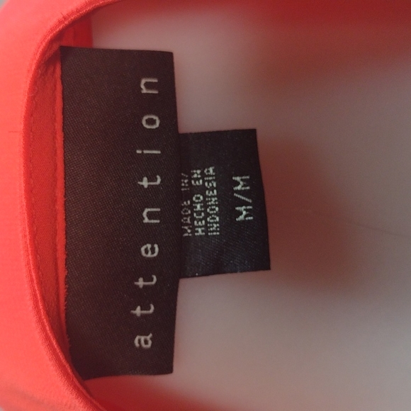 Red polyester scoop neck tank - Picture 2 of 6